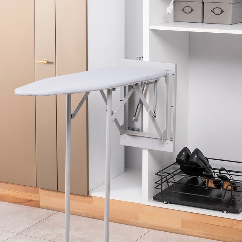 IRONING BOARD WITH SIDE CONNECTION