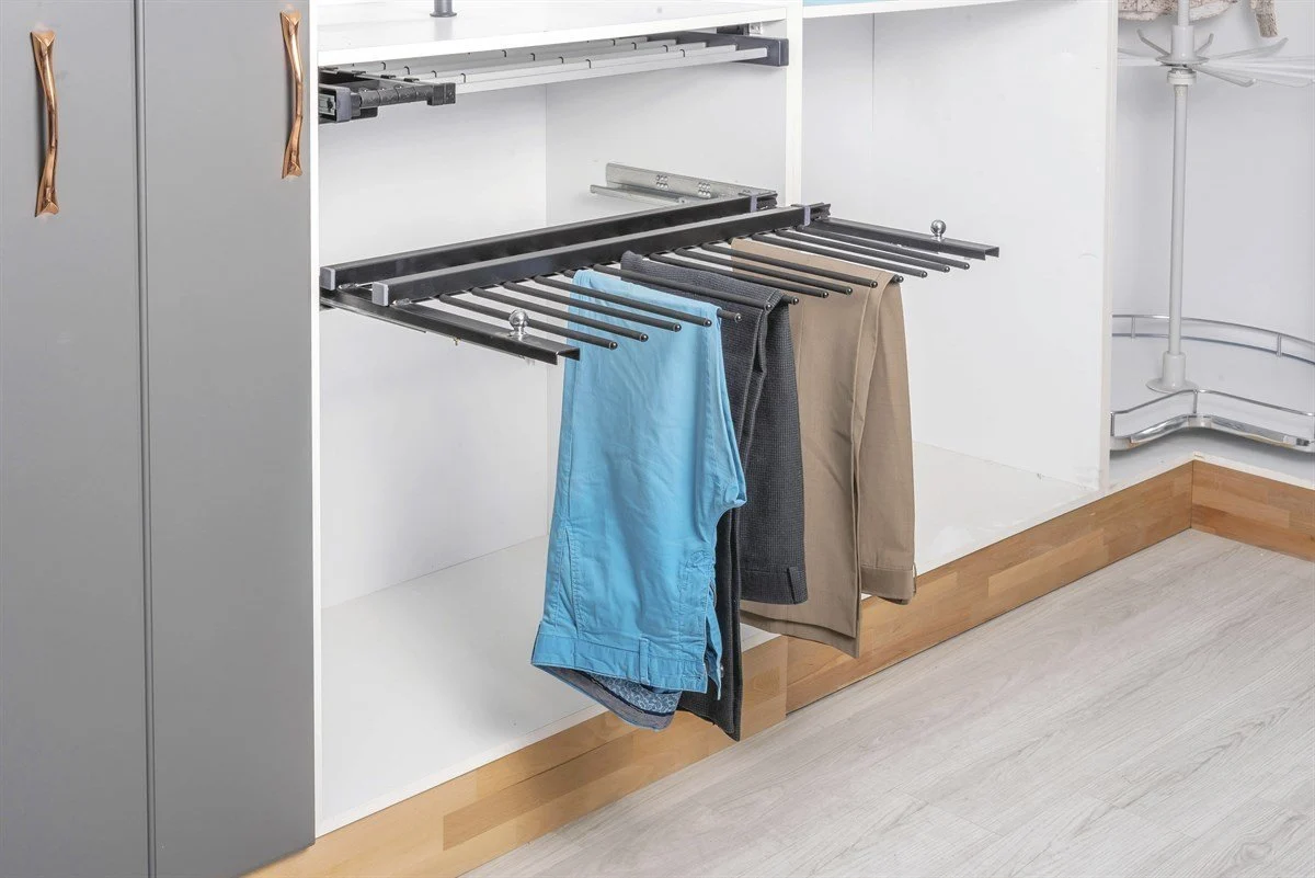 TELESCOPIC TANDEM ADJUSTABLE TROUSER HANGER