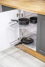 1/2 TURNING BASKET